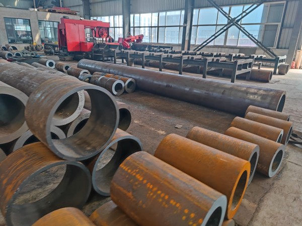 五原五原五原42CrMo无缝钢管厂家 现货库存 可零切零售非标定做